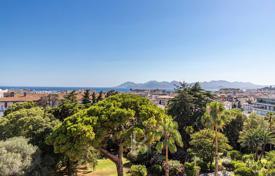 6 odalılar daire Cannes'da, Fransa. 1,990,000 €