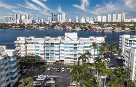 Kondominyum – North Miami Beach, Florida, Amerika Birleşik Devletleri. $352,000