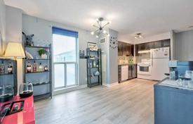 6 odalılar daire Scarborough'da, Kanada. C$840,000