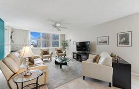 2 odalılar kondominyumda daireler 136 m² South Ocean Drive'de, Amerika Birleşik Devletleri. $463,000
