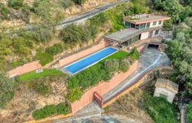 5 odalılar villa 636 m² Girona'da, İspanya. 1,500,000 €