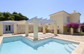 8 odalılar villa 175 m² Kranidi'de, Yunanistan. 750,000 €