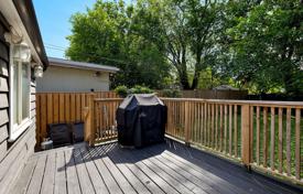 7 odalılar konak Scarborough'da, Kanada. C$1,258,000
