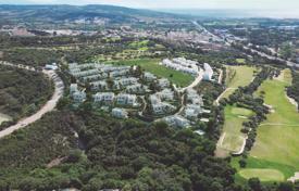 7 odalılar şehir içinde müstakil ev 242 m² Sotogrande'de, İspanya. 1,014,000 €