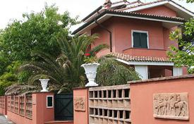 Villa – Forte dei Marmi, Toskana, İtalya. 8,200 € haftalık