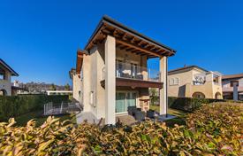 4 odalılar villa 172 m² Manerba del Garda'da, İtalya. 730,000 €