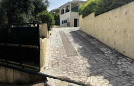 3 odalılar villa Atina'da, Yunanistan. 389,000 €