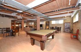 2 odalılar daire Queen Street West'da, Kanada. C$1,056,000