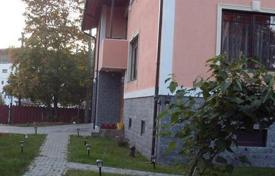 Şehir içinde müstakil ev – Zemgale Suburb, Riga, Letonya. 240,000 €