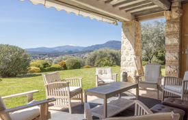 6 odalılar villa Saint-Paul-de-Vence'de, Fransa. 1,795,000 €