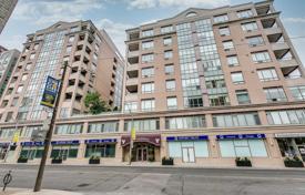 1 odalılar daire Yonge Street'da, Kanada. C$988,000