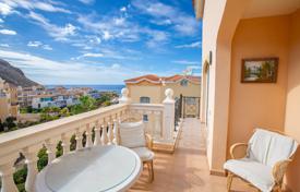 3 odalılar daire 250 m² Los Cristianos'da, İspanya. 690,000 €