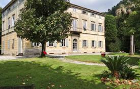 Villa – Lucca, Toskana, İtalya. 3,300,000 €