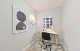 5 odalılar daire North York'da, Kanada. C$775,000