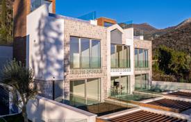 2 odalılar yazlık ev 155 m² Tivat city'da, Karadağ. 610,000 €