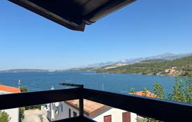 8 odalılar şehir içinde müstakil ev 196 m² Zadar County'da, Hırvatistan. 380,000 €