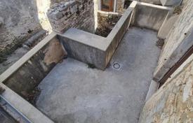 3 odalılar şehir içinde müstakil ev 300 m² Buje'de, Hırvatistan. 258,000 €