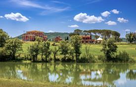 54 odalılar villa Grosseto'da (şehir), İtalya. Price on request