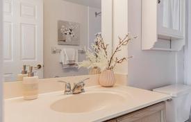 4 odalılar daire North York'da, Kanada. C$722,000