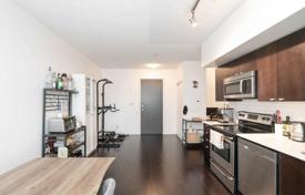 2 odalılar daire The Queensway'da, Kanada. C$892,000