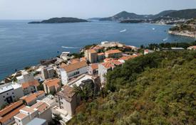 Arsa Sveti Stefan'da, Karadağ. 285,000 €