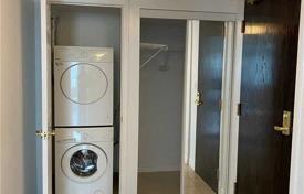 5 odalılar daire North York'da, Kanada. C$1,115,000