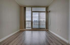 1 odalılar daire North York'da, Kanada. C$779,000