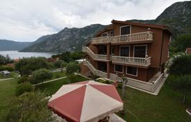 Villa – Risan, Kotor, Karadağ. 1,400,000 €