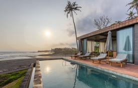 3 odalılar villa 250 m² Seminyak'da, Endonezya. $1,300,000