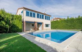 Villa – Lloret de Mar, Katalonya, İspanya. 650,000 €