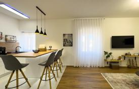 2 odalılar daire 62 m² Pula'da, Hırvatistan. 285,000 €