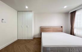 2 odalılar kondominyumda daireler Sathon'da, Tayland. $321,000