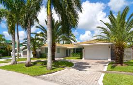 Villa – North Miami, Florida, Amerika Birleşik Devletleri. $1,450,000