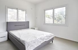 4 odalılar yeni binada daireler 220 m² Girne'de, Kıbrıs. 578,000 €