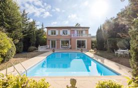 6 odalılar villa Antibes'te, Fransa. 2,500,000 €