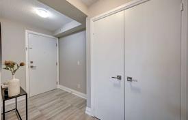 5 odalılar daire North York'da, Kanada. C$1,025,000