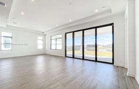 3 odalılar şehir içinde müstakil ev 331 m² Florida'da, Amerika Birleşik Devletleri. $839,000