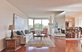 3 odalılar daire Etobicoke'de, Kanada. C$1,092,000