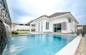 3 odalılar villa 350 m² Pattaya'da, Tayland. $283,000