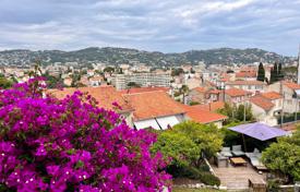 Yazlık ev – Cannes, Cote d'Azur (Fransız Rivierası), Fransa. 1,090,000 €