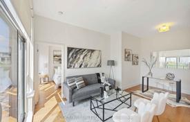 5 odalılar daire North York'da, Kanada. C$892,000
