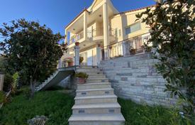 7 odalılar villa 451 m² Nafplio'da, Yunanistan. 550,000 €
