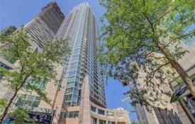 3 odalılar daire Yonge Street'da, Kanada. C$1,302,000