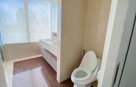 3 odalılar kondominyumda daireler Pathum Wan'da, Tayland. $6,100 haftalık