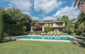 7 odalılar villa La Colle-sur-Loup'da, Fransa. 1,950,000 €