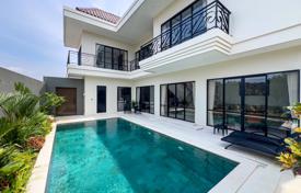 3 odalılar villa 240 m² Seminyak'da, Endonezya. $450,000