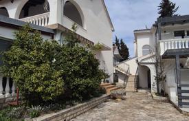 11 odalılar şehir içinde müstakil ev 350 m² Srima'da, Hırvatistan. 890,000 €