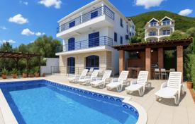 8 odalılar villa 280 m² Đenovići'de, Karadağ. 894,000 €