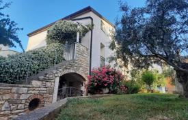 2 odalılar daire 82 m² Brtonigla'da, Hırvatistan. 230,000 €