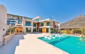 6 odalılar villa 600 m² Kalkan'da, Türkiye. 75,578,000 TRY